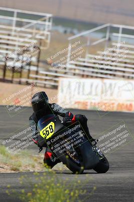 media/Jun-04-2022-WERA (Sat) [[b852bbbd55]]/Practice Races/7- WERA riders school/